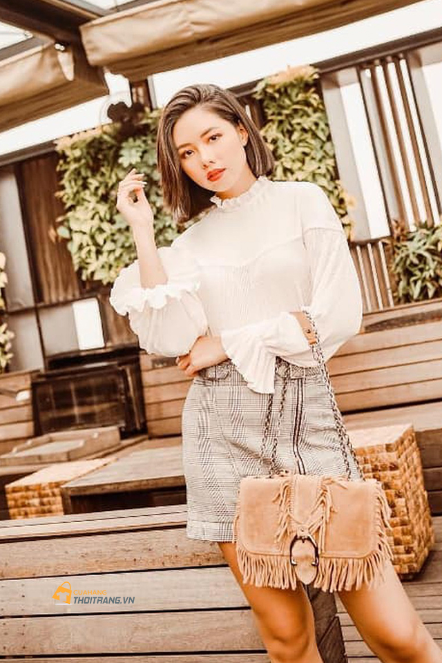 Áo tay bồng dáng sơ mi hoặc blouse